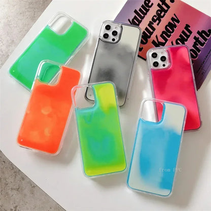 حافظة هاتف متحركة مضيئة رملية مقاس 16 بوصة لهاتف iPhone 14 15 Pro Max Shell Glow in Dark Liquid Glitter Quicksand Hard Fundas Coque