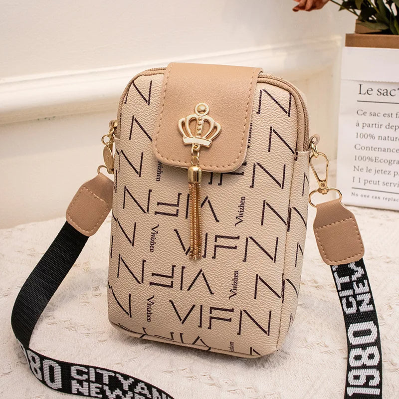 Trendy ladies bags, stylish casual tassel-embellished letter strap, printed crossbody bag