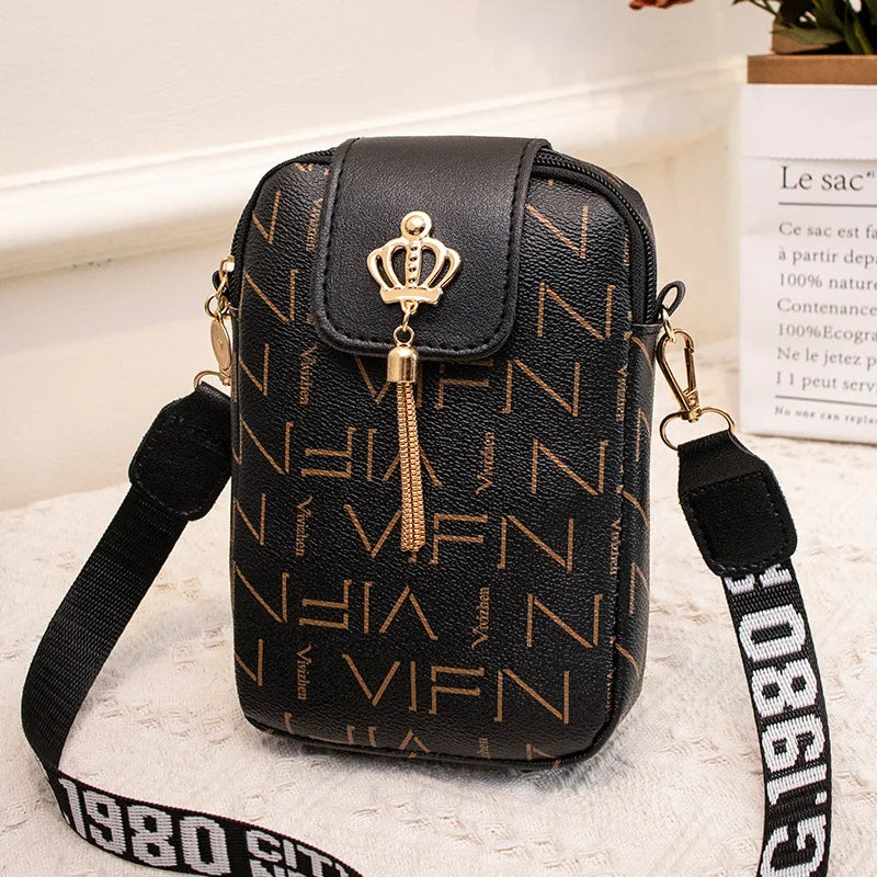 Trendy ladies bags, stylish casual tassel-embellished letter strap, printed crossbody bag